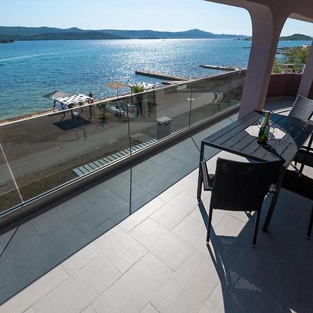 Euroholiday Apartments Турань Экстерьер фото
