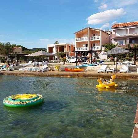 Euroholiday Apartments Турань Экстерьер фото