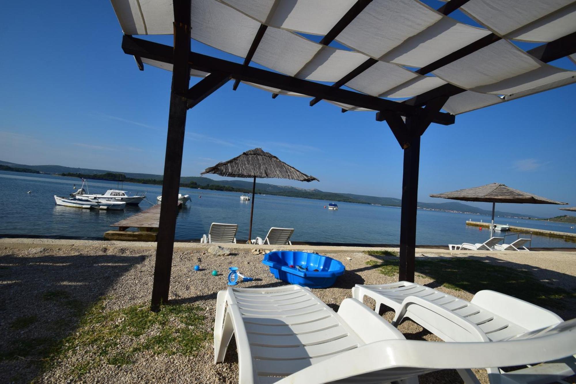 Euroholiday Apartments Турань Экстерьер фото