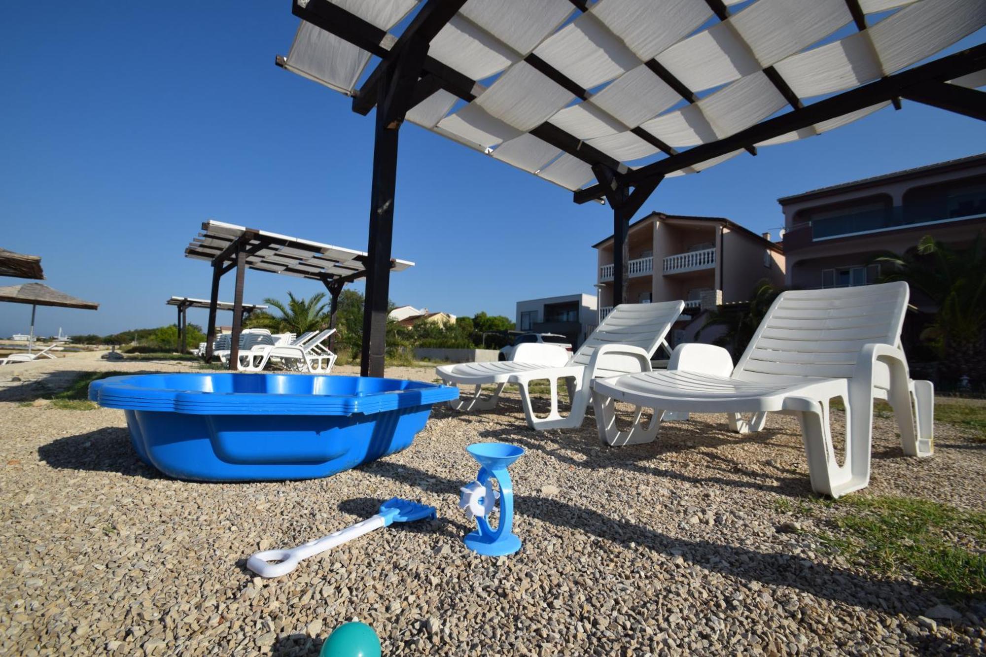 Euroholiday Apartments Турань Экстерьер фото