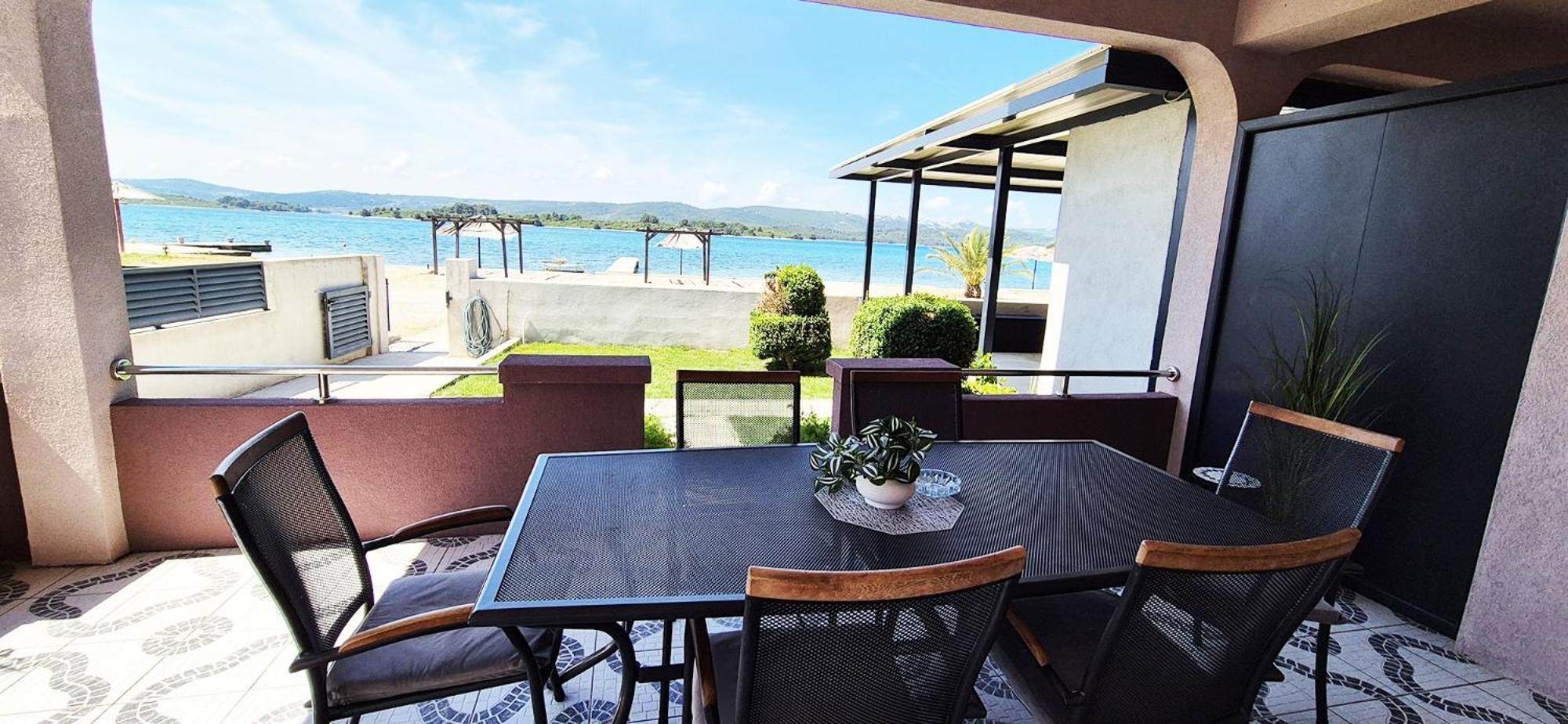 Euroholiday Apartments Турань Экстерьер фото