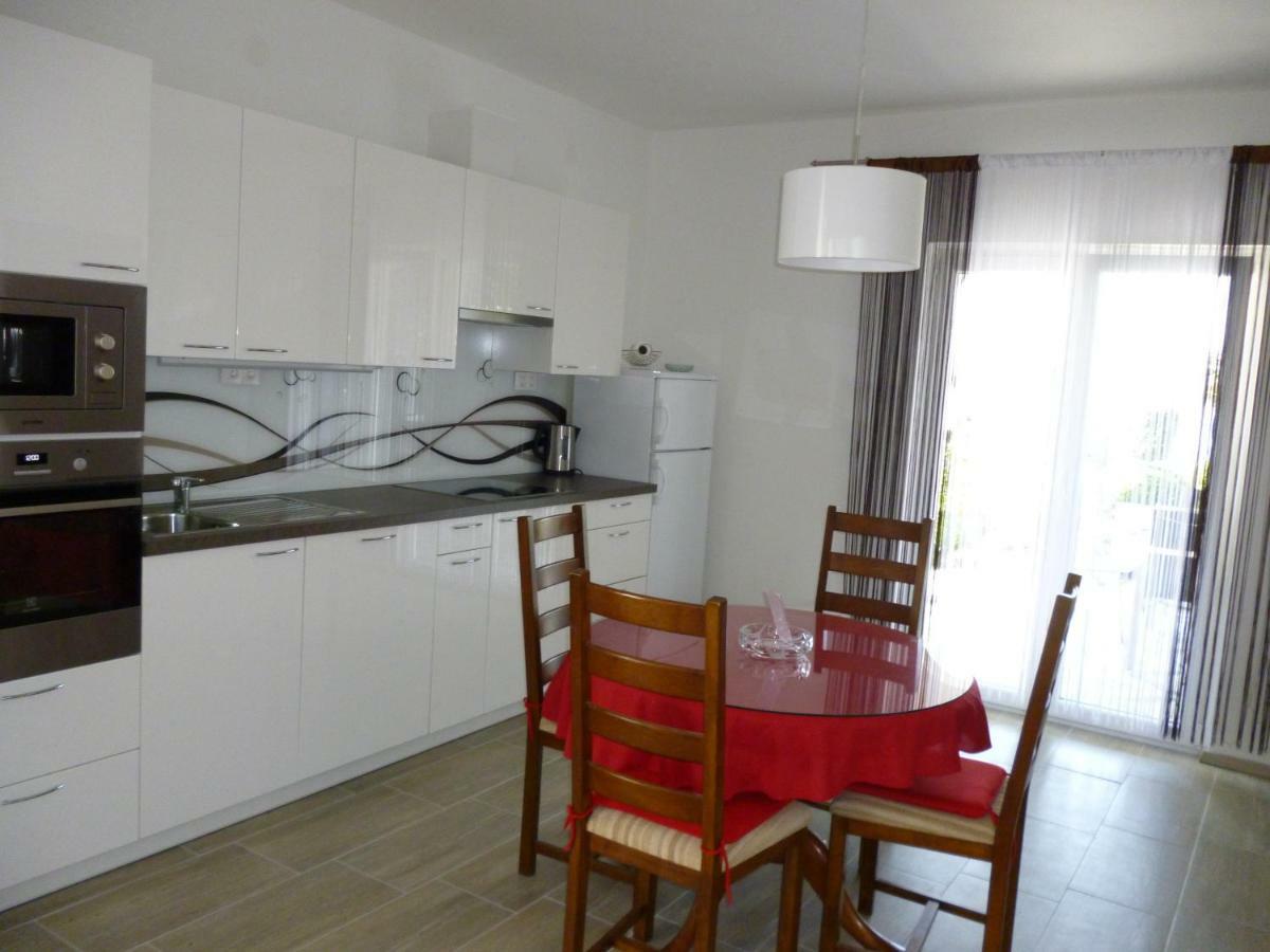 Euroholiday Apartments Турань Экстерьер фото